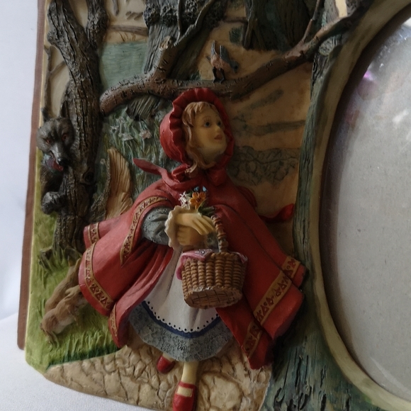 Vintage Resin Unique The Story of Little Red Riding Hood 3D Photo Frame - Picture 2 of 7